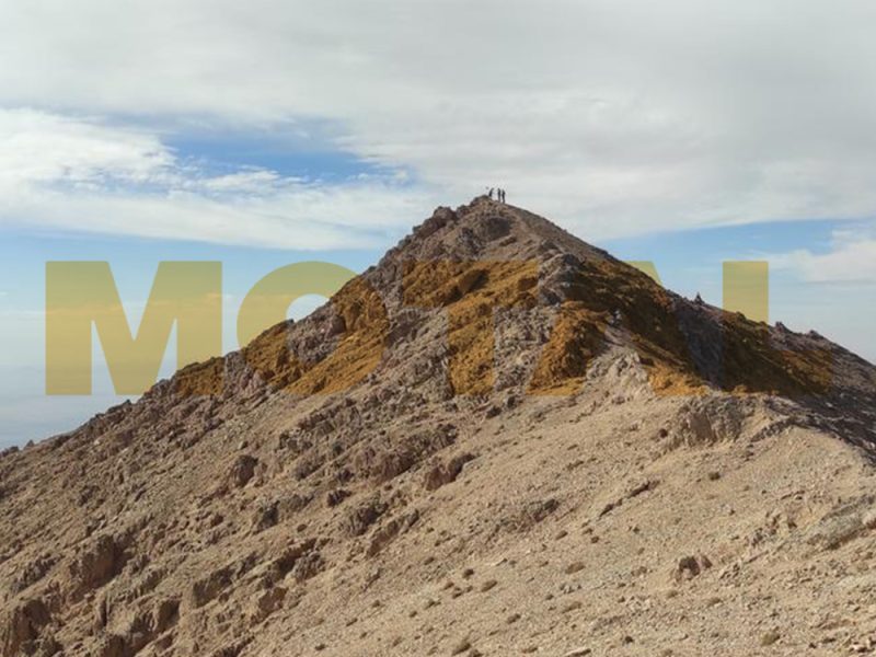 قله نایبند استان خراسان جنوبی